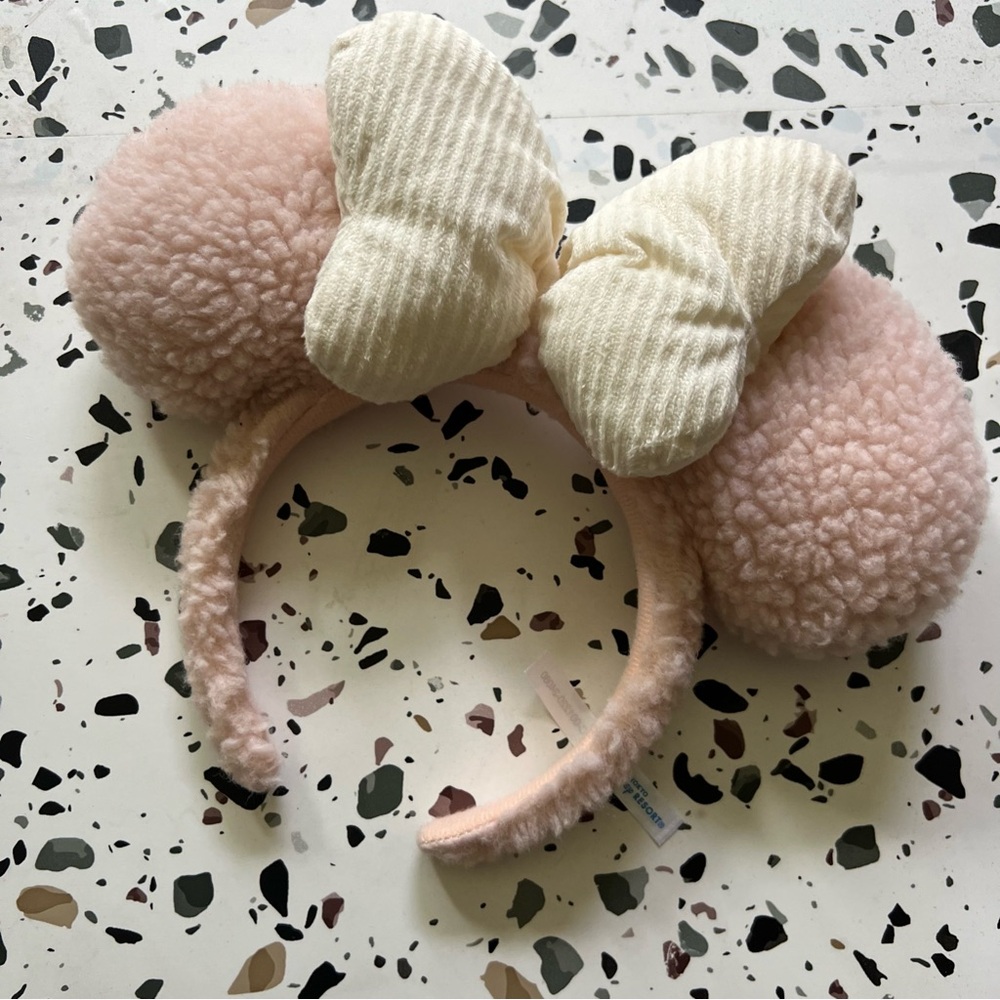 Tokyo Disney Puff Ears NWOT